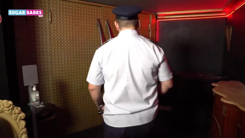 Police have sex on their duty