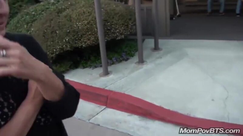 Starbucks Bathroom Blowjob And Outside Tits Flashing With 40 Yo Mature