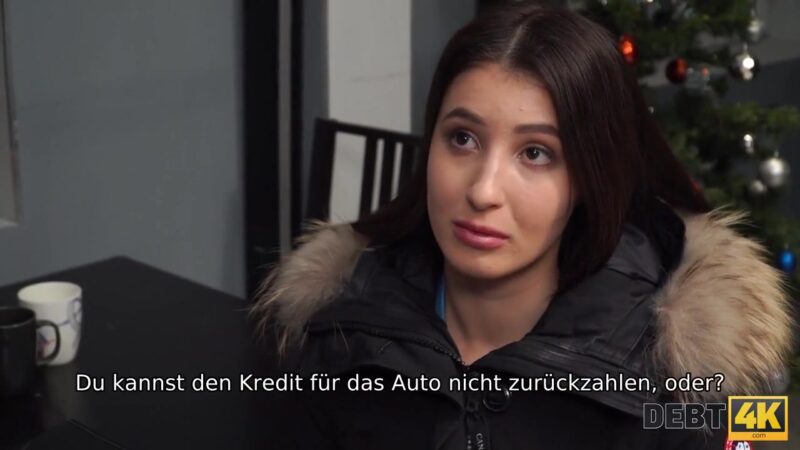 Monica Wet In Slutty Chick Kauft Ein Auto Und Gibt Geld