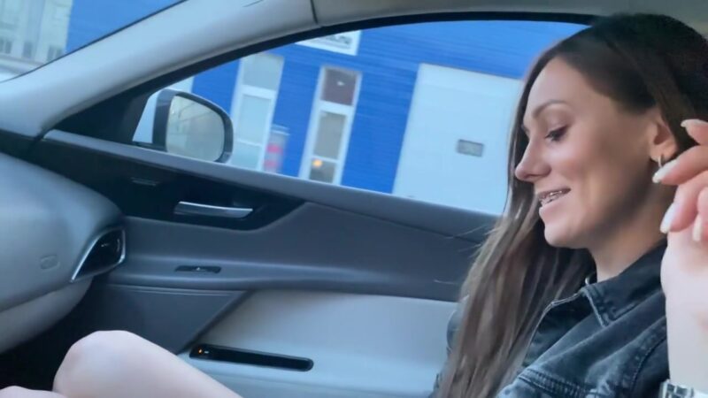 Russian Blogger Got Slut To Have A Blowjob In The Car. With Conversations. Your-porn