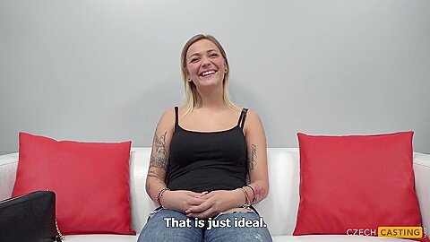Tempting Girl Knows How To Use Male Pole